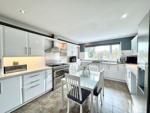 Photo 18- click for photo gallery